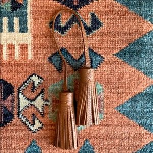 Cuyana Le Sud Tassel in Caramel